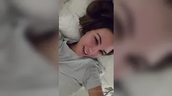 Sunny Ray aka sunnyrayxo onlyfans Hot nipples and lick the dildo