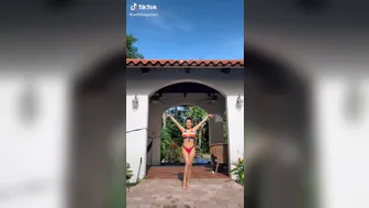 Sofia Gomez aka realsofiagomez onlyfans  undresses and shows puffy bread