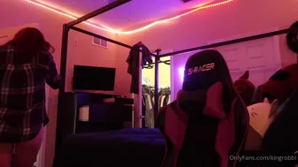 Robbi aka robbiocnl onlyfans Amazing kralja masturbates in private