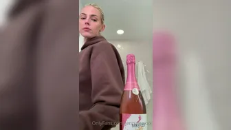 Jenna Lee aka jennaleexxx onlyfans Beautiful sex with charming krale