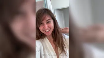 rileyreidx3 onlyfans Naughty passion caresses delicious body