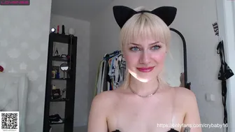 _mllymoore_ 23-july-2022 female webcam