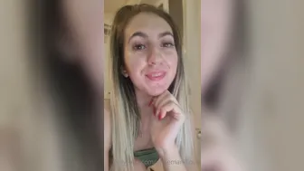Anne Your Dirtiest Queen aka annemanifique onlyfans cute blond sterlet dabbles with a dildo