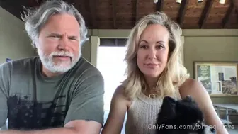 Brandi Love aka brandi_love onlyfans crazy young lady communicates in free chat