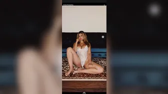 Emira Kowalska aka emirafoods onlyfans cute chick fucks herself with sex toys