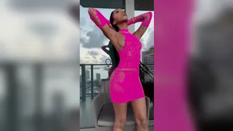 Bria Backwoods aka briabackwoods onlyfans gorgeous babe fucks her shaved cunt