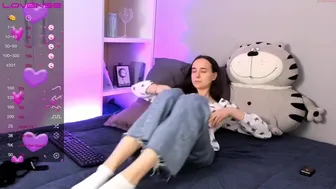 chandoney chaturbate tender kitty indulges in sex toys