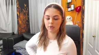 simply_lily 04-Jan-2023 camgirl from chaturbate bitch