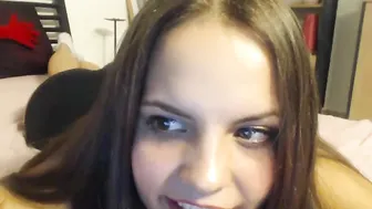 heni18hottie  Skinny hooker private show