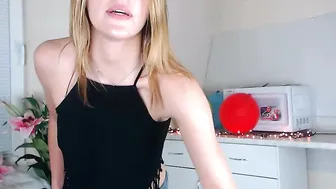 miabroown  play pussy time