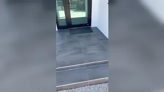 OnlyFans.2022.ScarlettKissesxo.Fucks.Pool.Cleaner.Takes.Cum.On.Face.XXX.720p.MP4-P2P