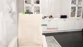 Anna_Poppy Show show 2