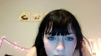 saphirerose1 January-29-2024 skinny teen girl in online