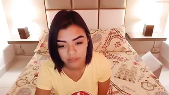 evelynowen  camslut and her tight wholes