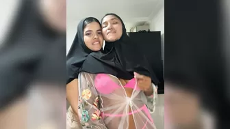 Arab_rainbow_girls