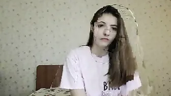 bettyminx  masturbating her appetising pussy