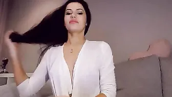 posh  show off her orgasm fingers
