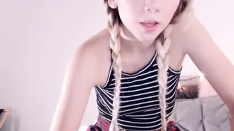 becca_young  cam live record 2017 20 of August