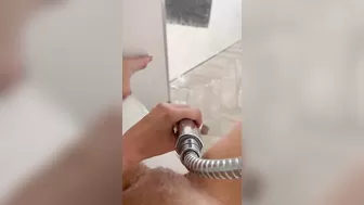 Mila_Sobolov Chaturbate 31-03-2025 washes her vagina in the shower