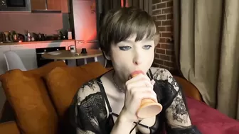 lucia-velvet_2025-04-21